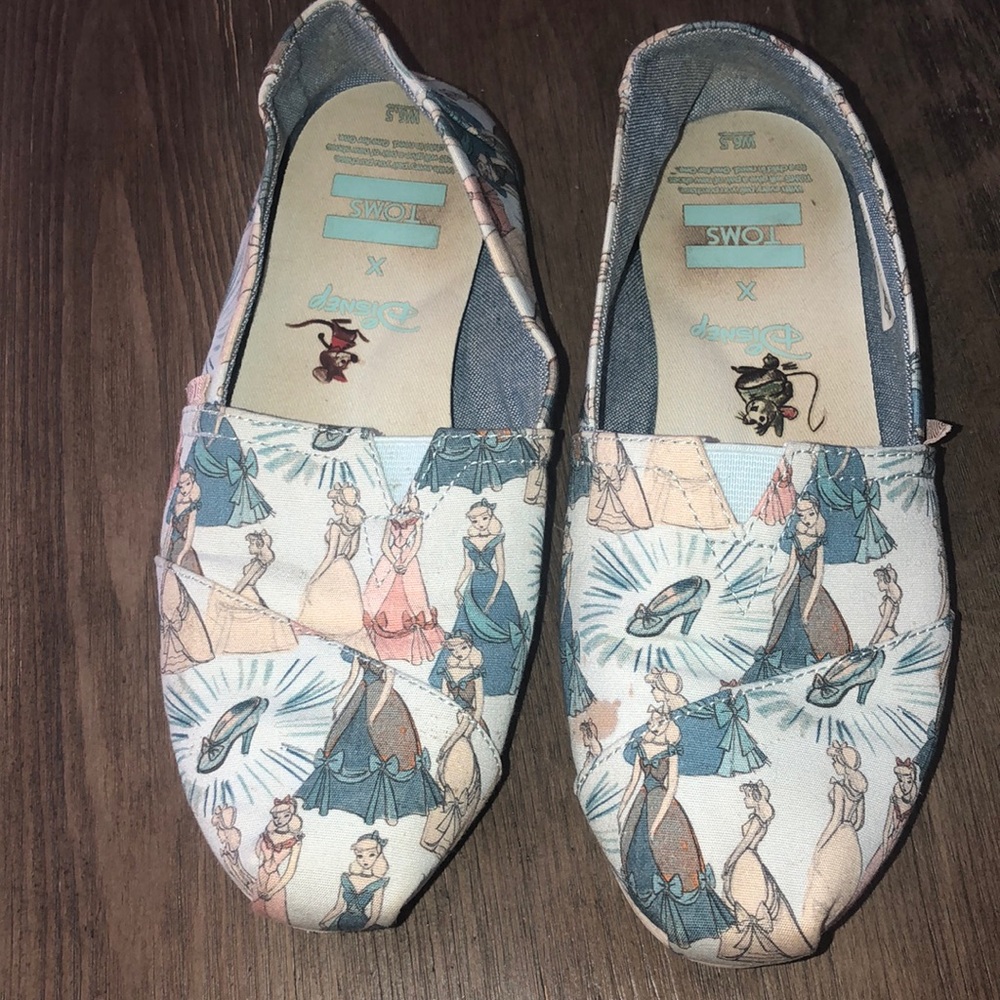 Tom's X Cinderella shoes. Size  6 . 5 women's